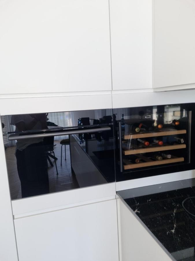 Z Widokiem Na Jezioro Apartment
